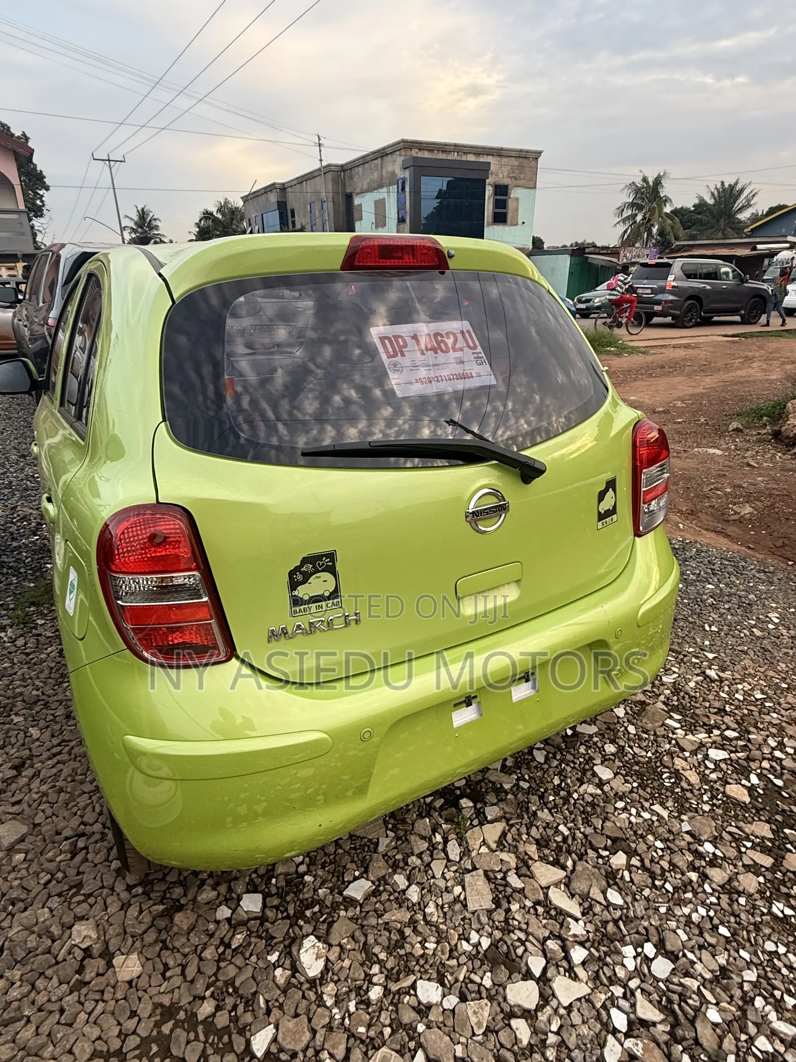 Nissan March 1.2 FWD 2011 Green