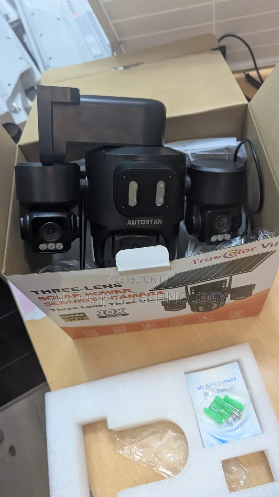 3lens Solar CCTV Camera With 15mp