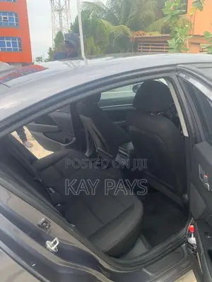 Hyundai Elantra Limited 2020 Gray
