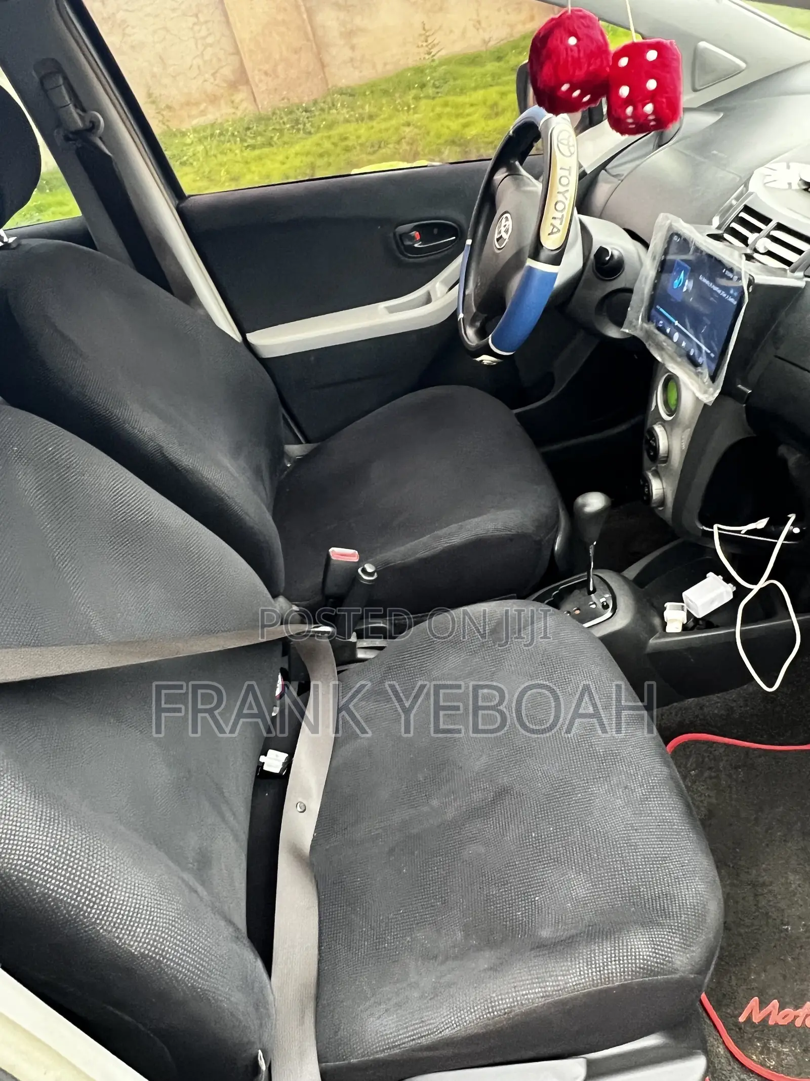 Toyota Vitz 2010 Gray