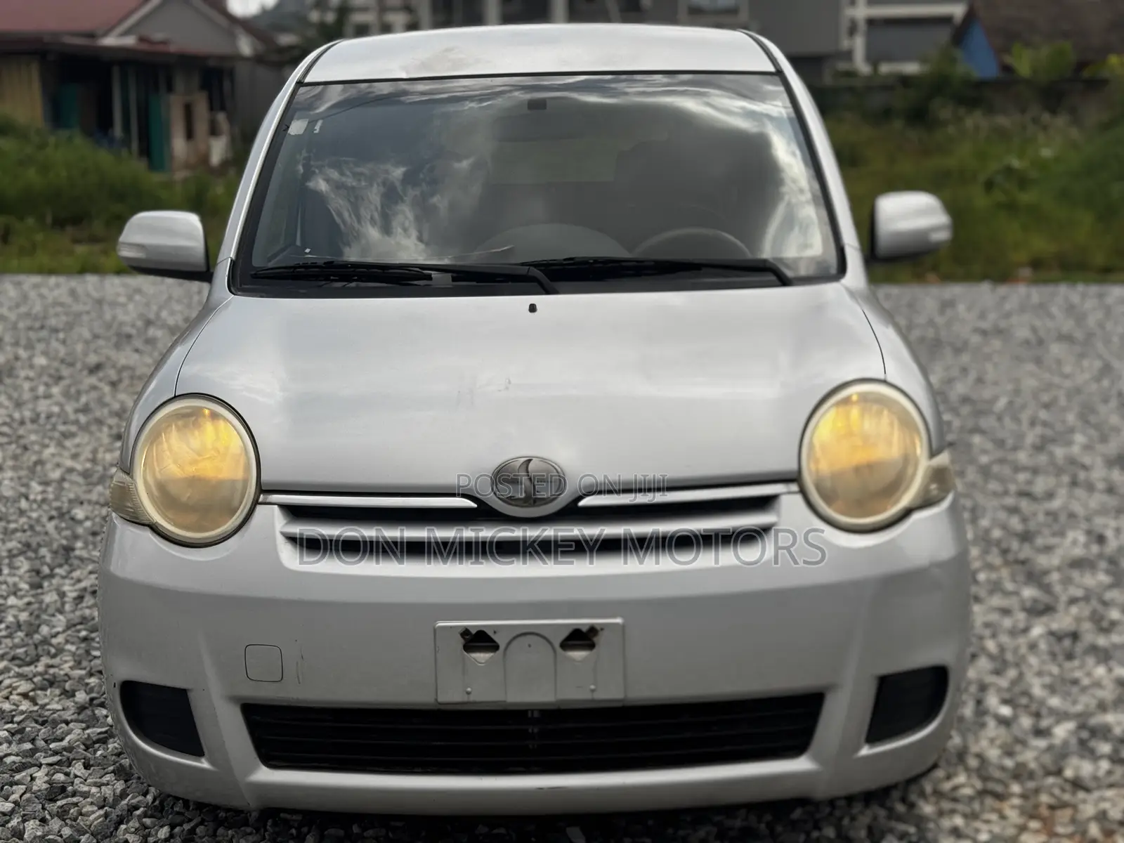 Toyota Sienta 1.5 FWD 2010 Gray