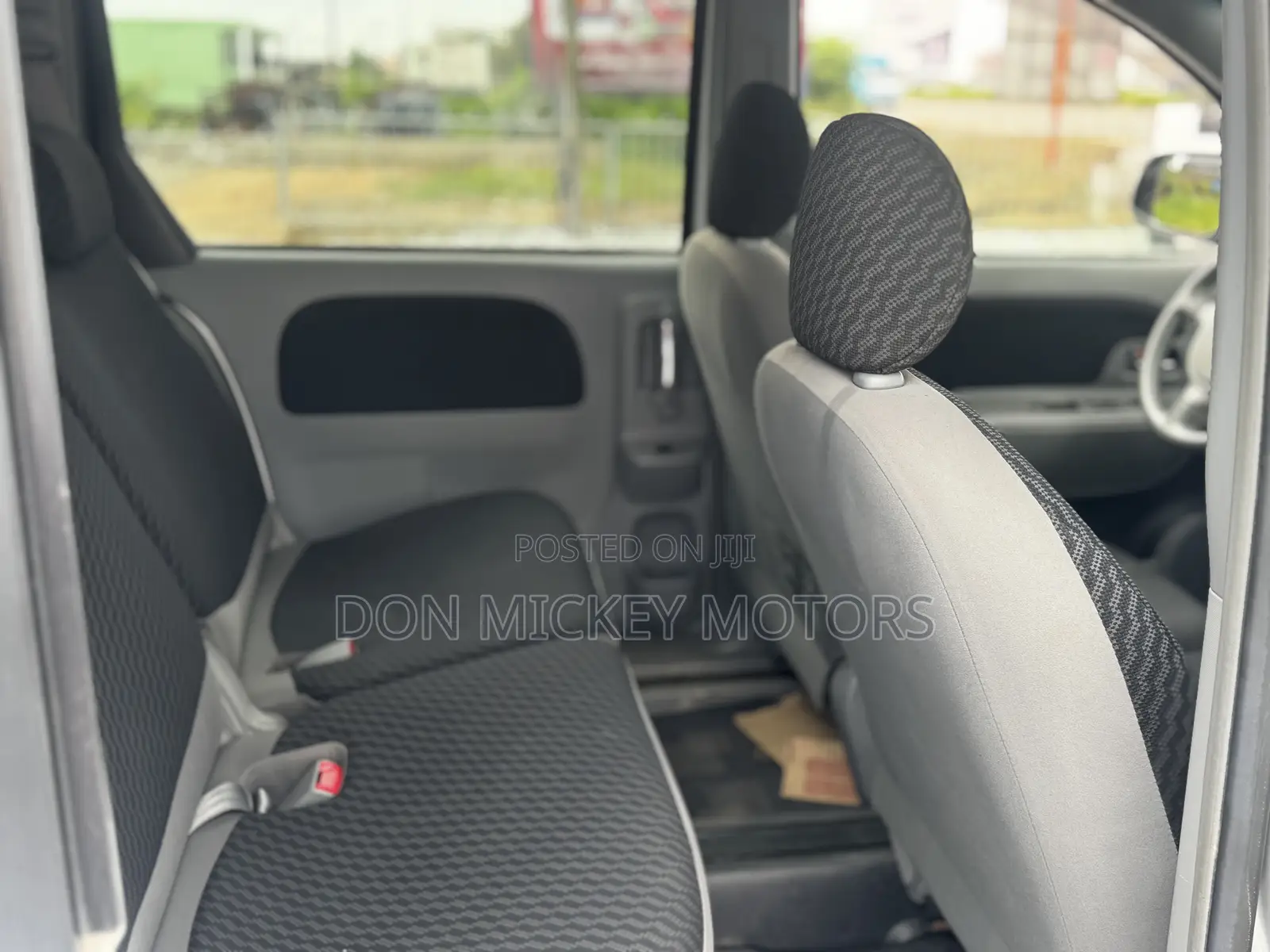Toyota Sienta 1.5 FWD 2010 Gray