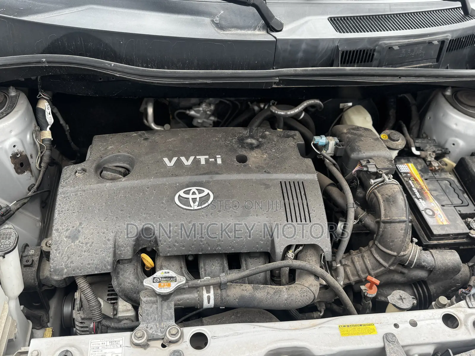 Toyota Sienta 1.5 FWD 2010 Gray