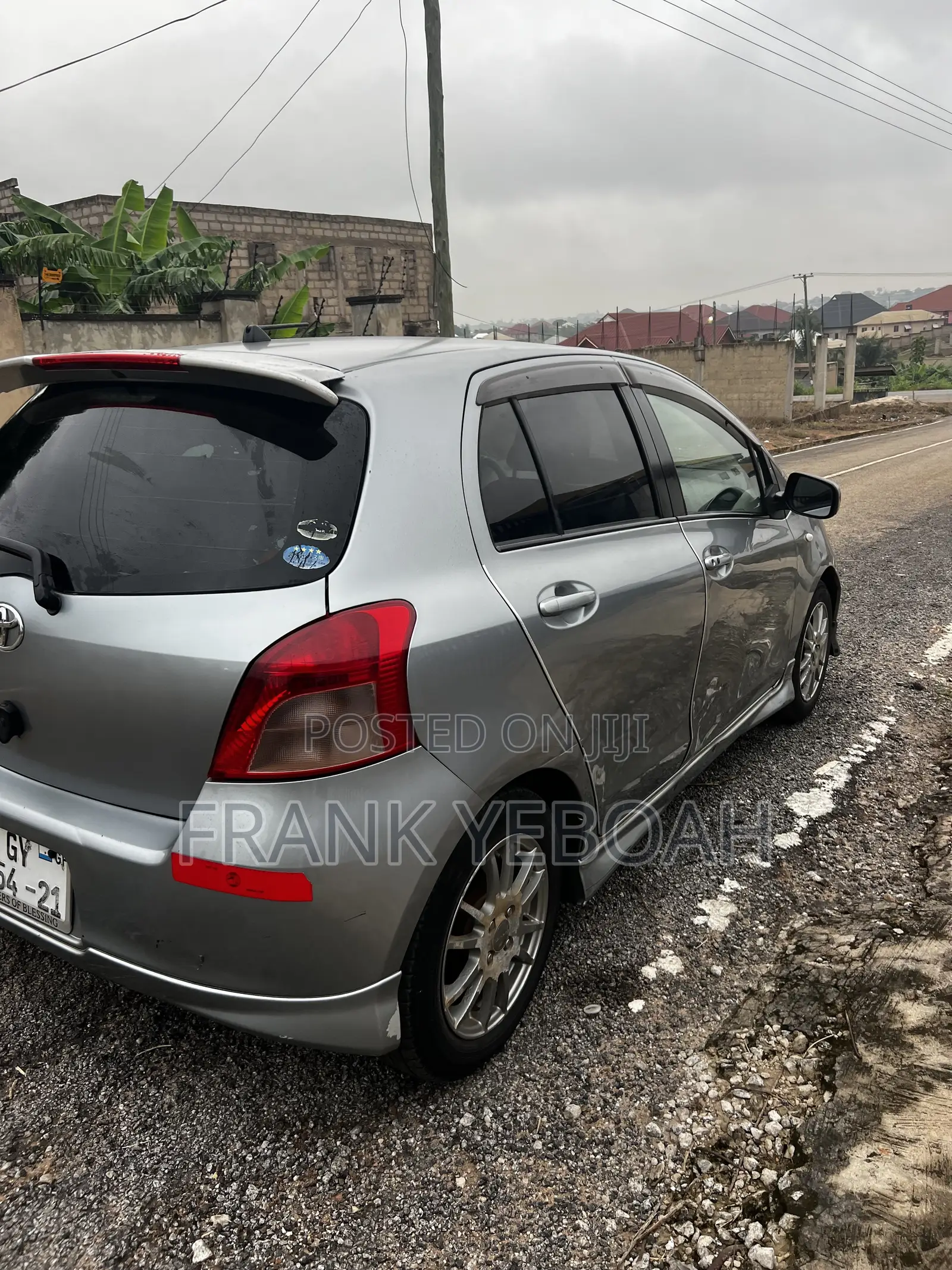 Toyota Vitz 2010 Gray