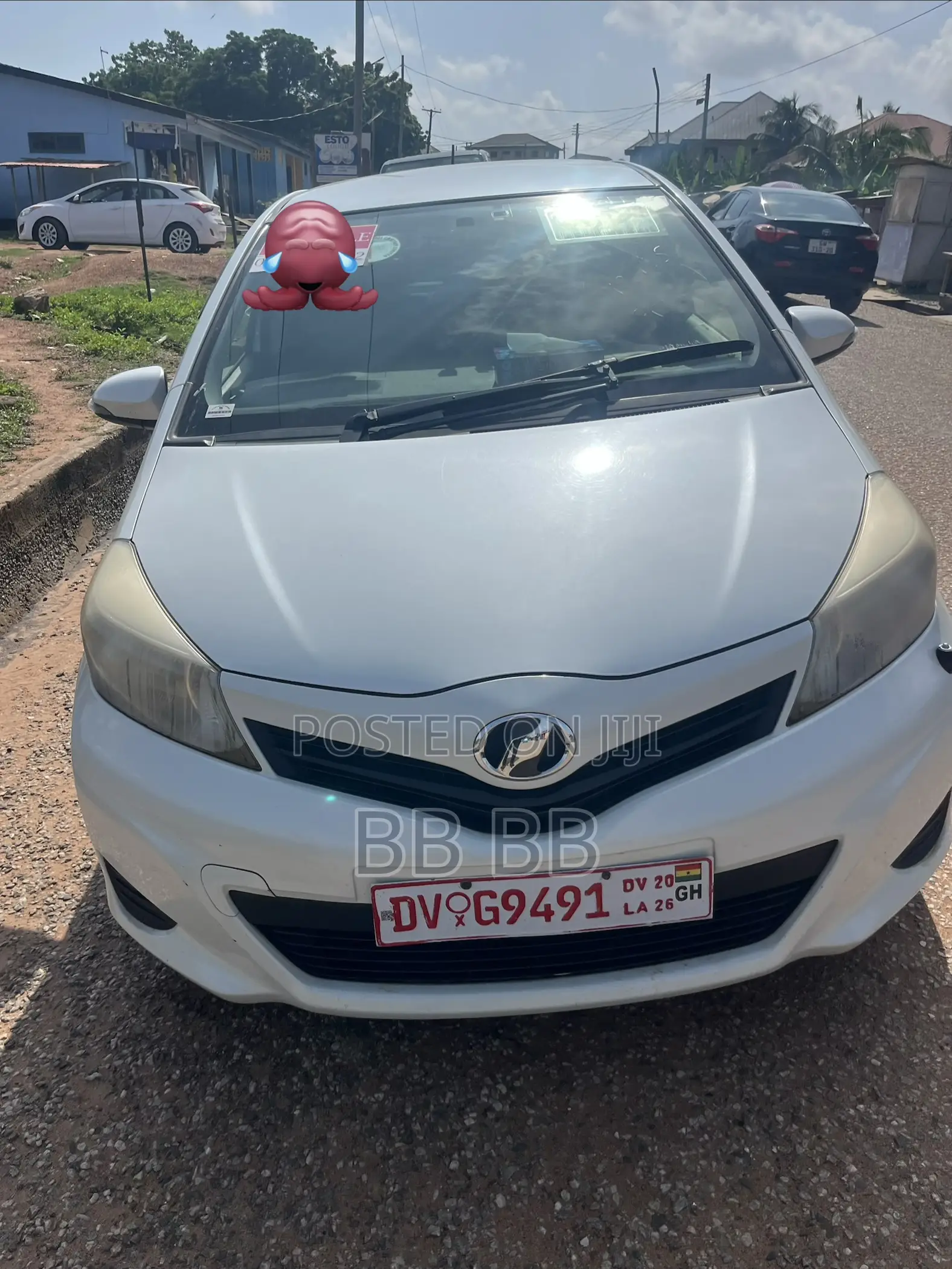 Toyota Vitz 2013 White