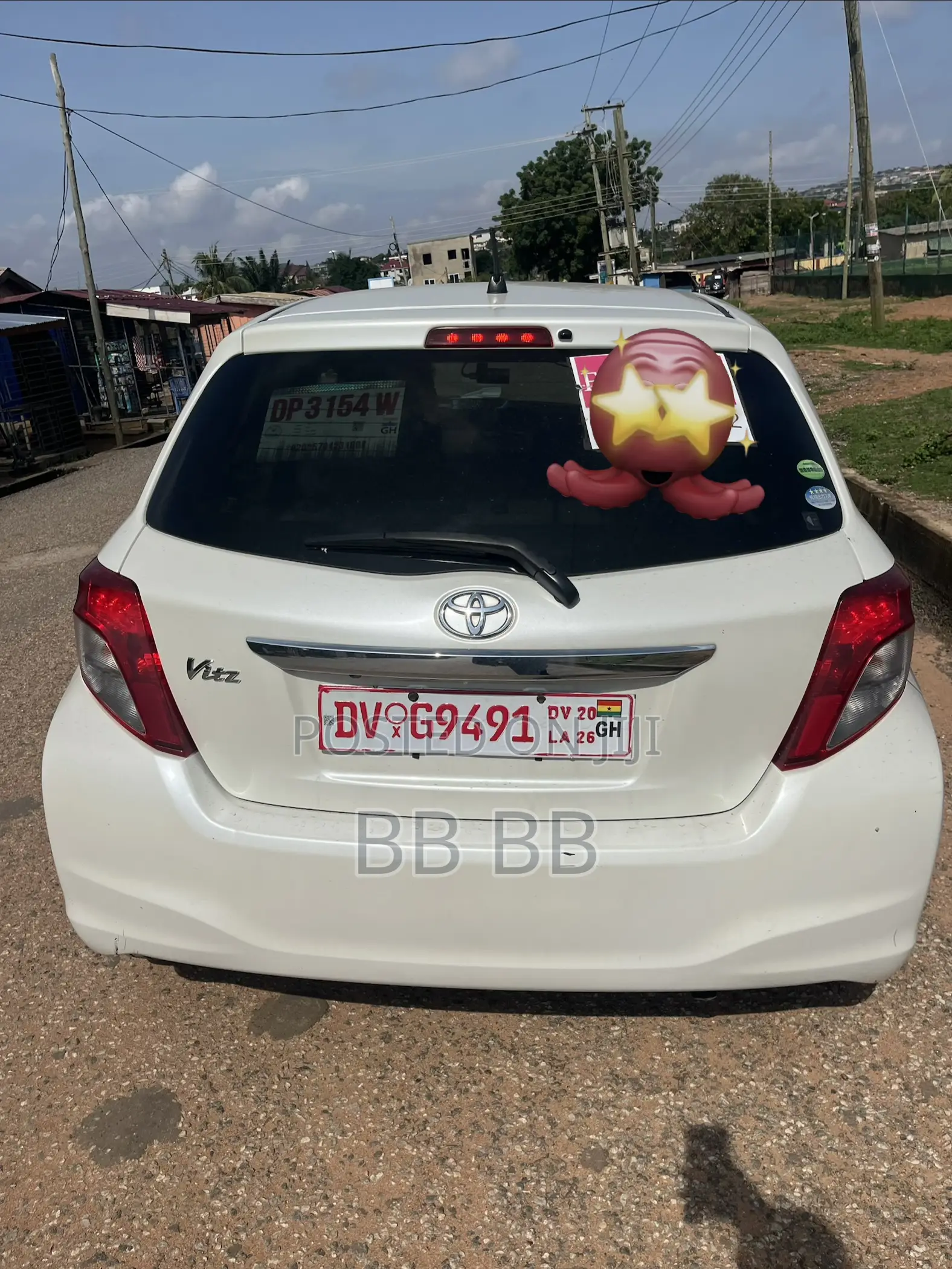 Toyota Vitz 2013 White