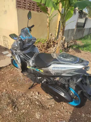 Yamaha 2025 Black
