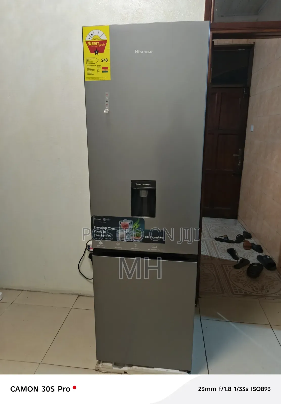 Refrigerator Hisense