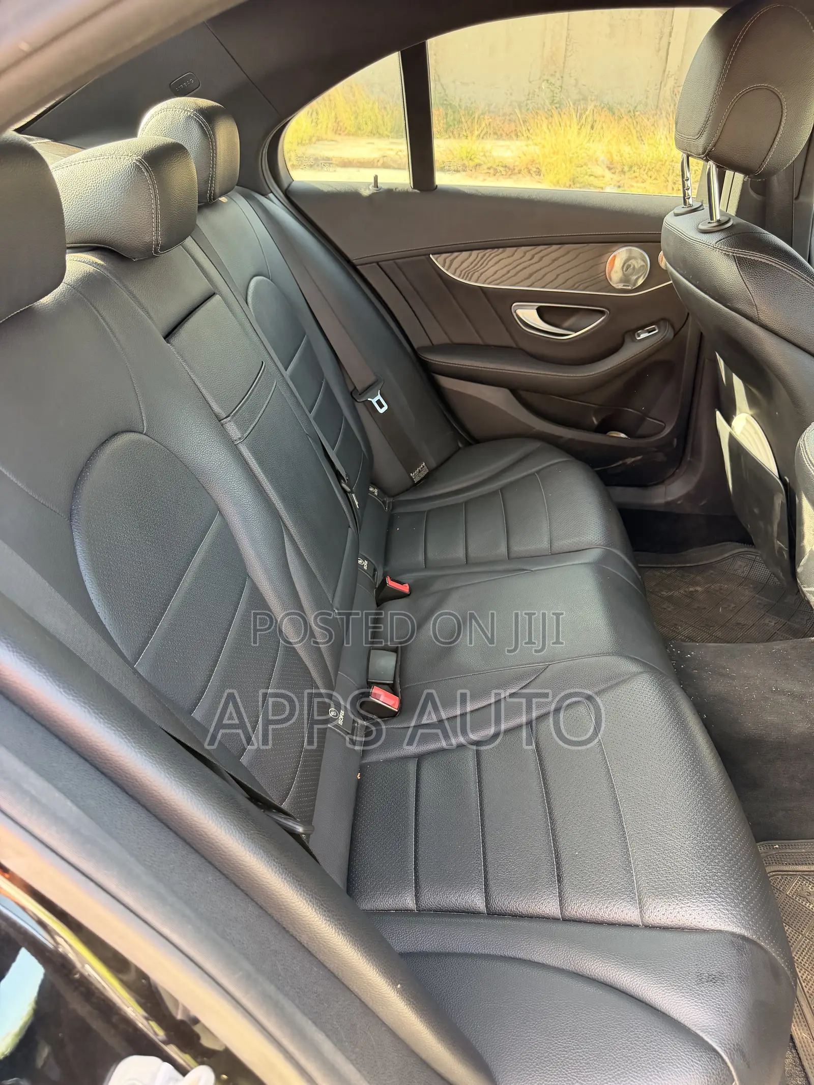 Mercedes-Benz C300 Luxury 4dr RWD Sedan (2.0L 4cyl 7A) 2015 Black