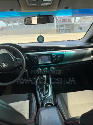 Toyota Corolla 2015 Green