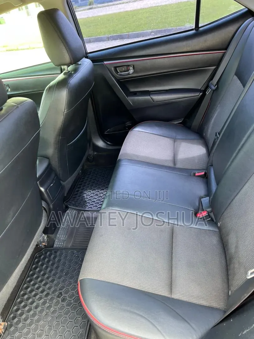 Toyota Corolla 2015 Green