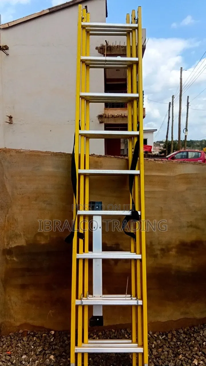 Fibreglass 3x9 Extension Ladder