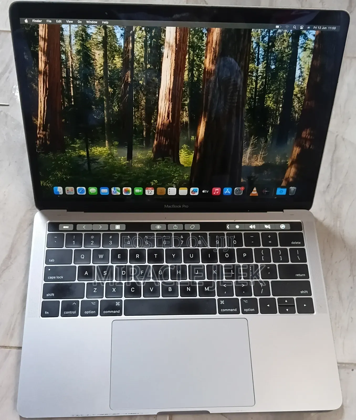 Laptop Apple MacBook Pro 2017 8GB Intel Core i5 SSD 256GB