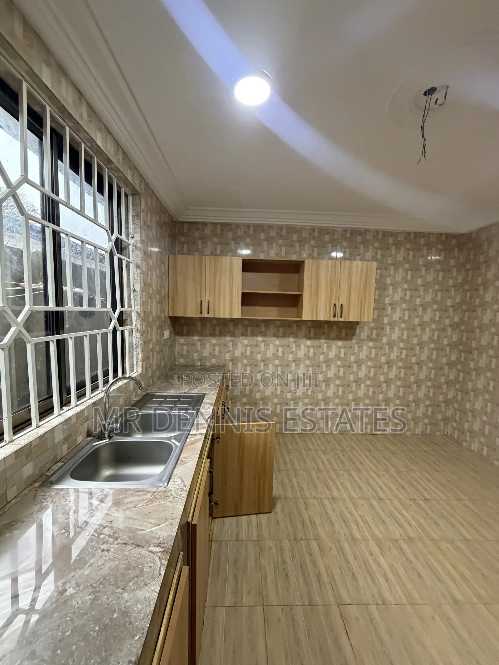 2bdrm Apartment in New Bortianor, West Hills Mall Area for rent