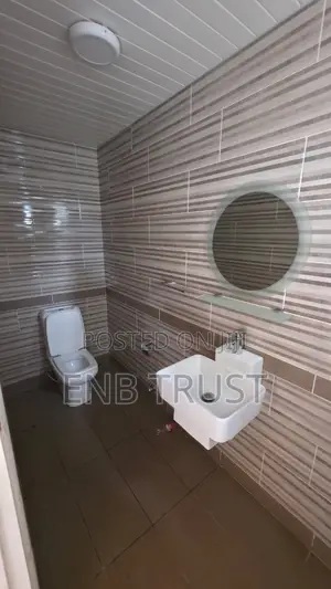 5bdrm Duplex in Labone, Coffee Shop Area for rent