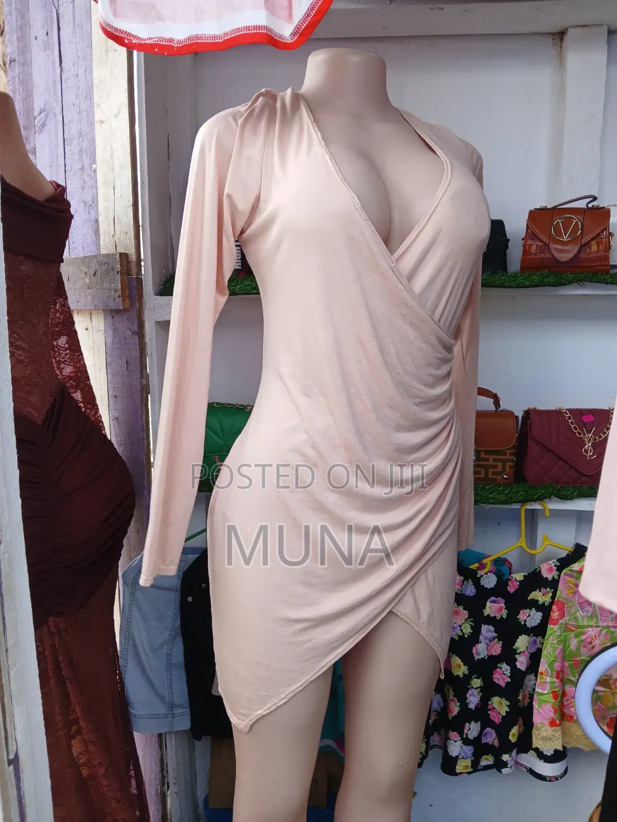 Muna's Clothes And Bags