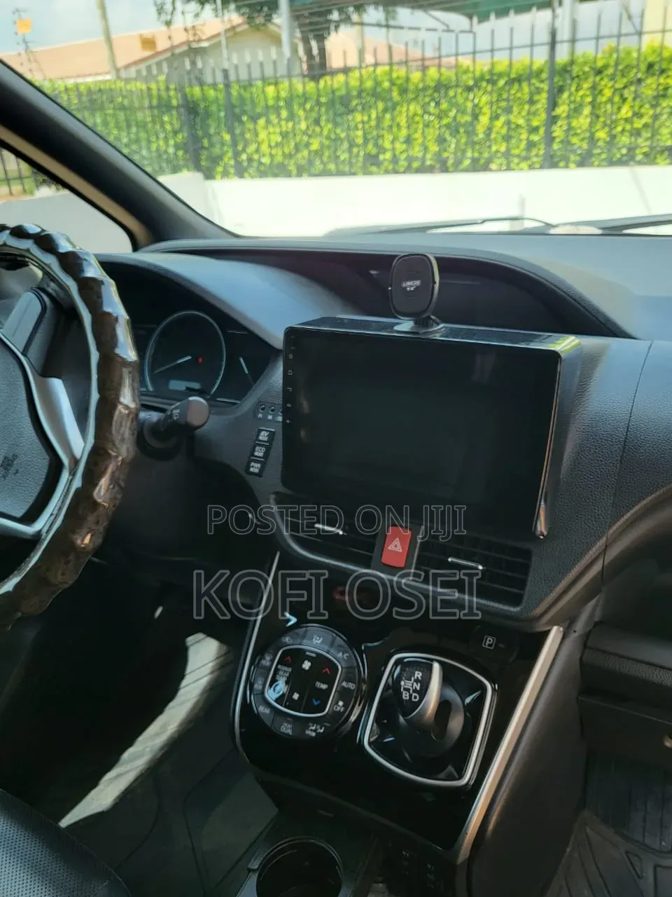 Toyota Esquire 2017 Black