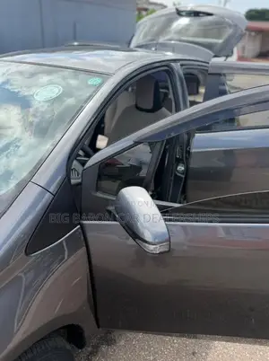 Toyota Vitz 2015 Gray