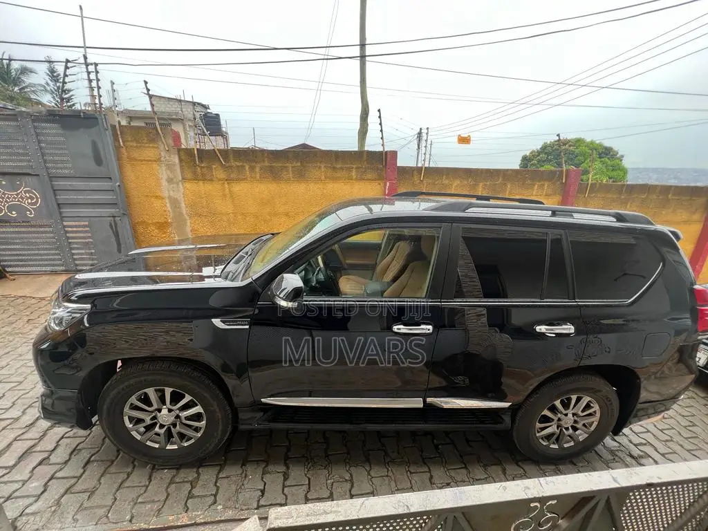 Toyota Prado Landcruiser for Rent