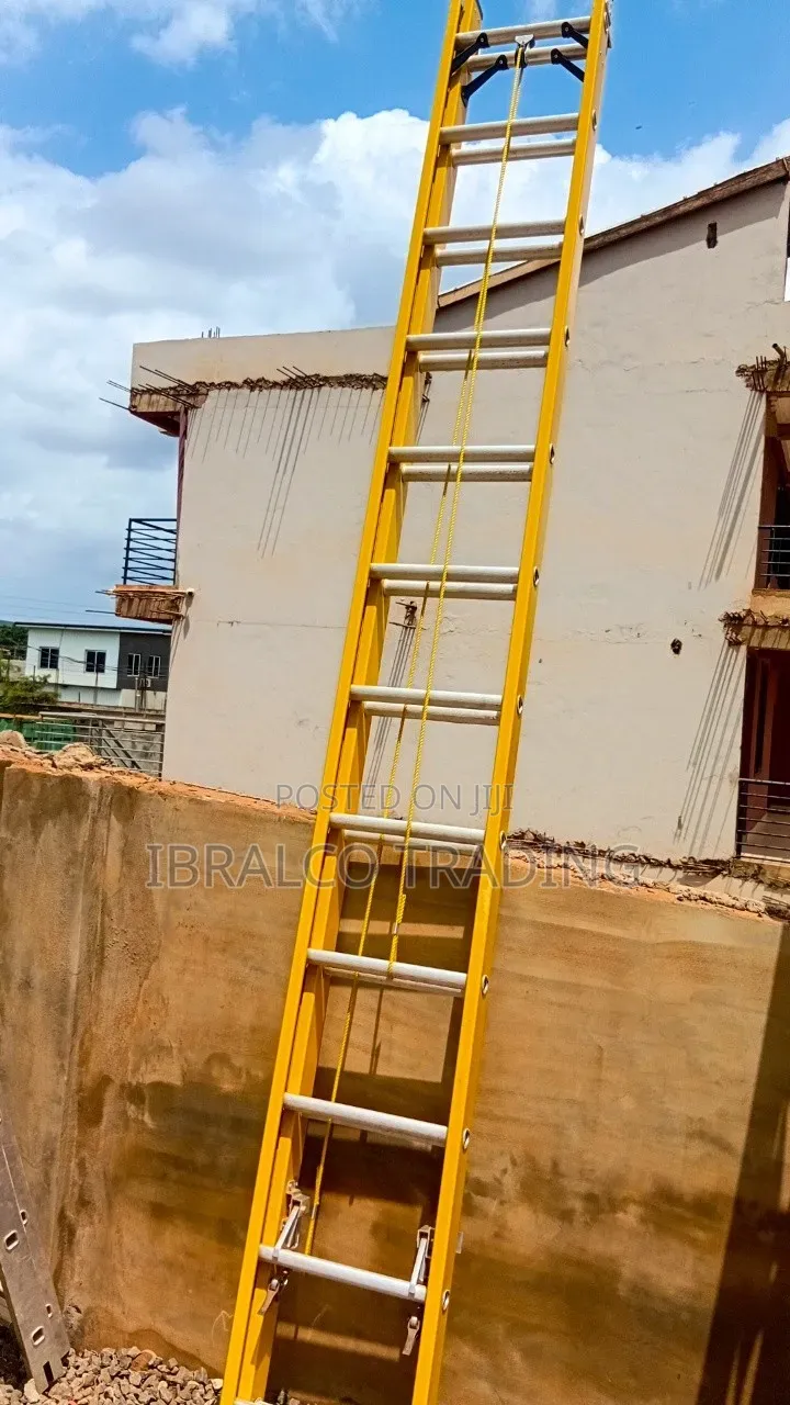 Fibreglass 2x12 Extension Ladder