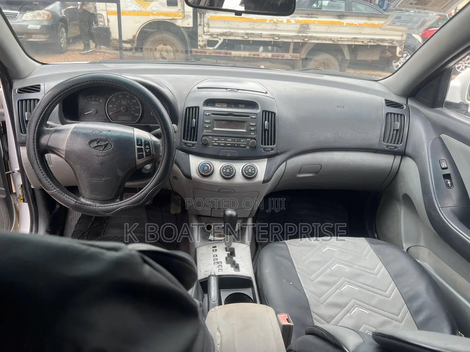 Hyundai Elantra 2010 Off white