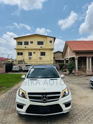 Mercedes-Benz GL-Class GL63 AMG 4dr SUV AWD (5.5L 8cyl Turbo 7A) 2015