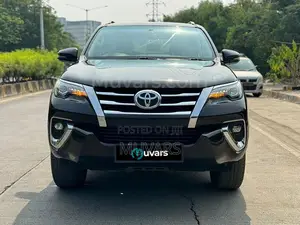 Toyota Fortuner 4x4 for Rent