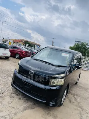 Toyota Voxy 2010 Black