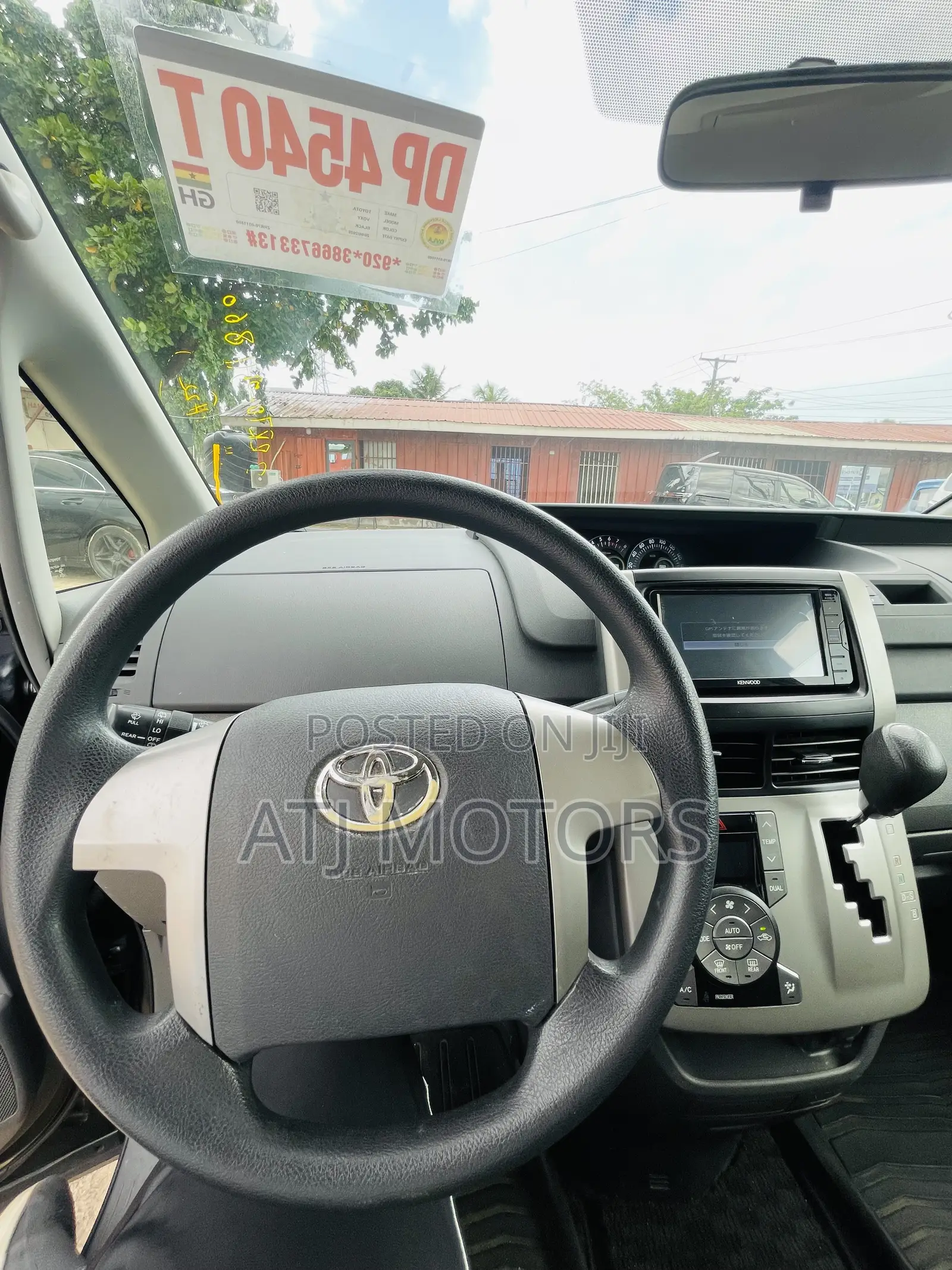 Toyota Voxy 2010 Black