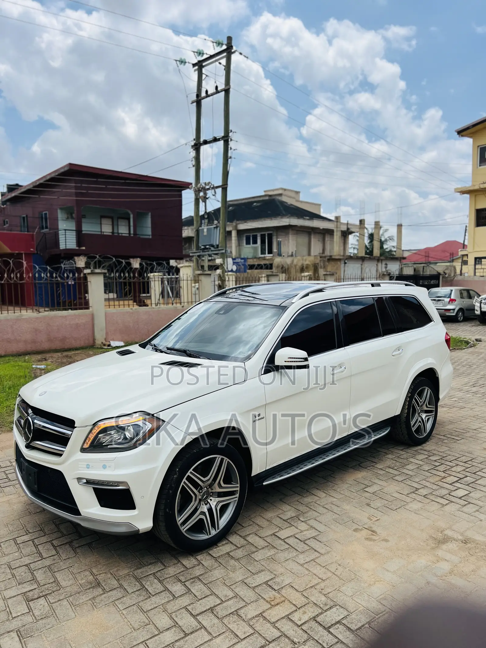 Mercedes-Benz GL-Class GL63 AMG 4dr SUV AWD (5.5L 8cyl Turbo 7A) 2015