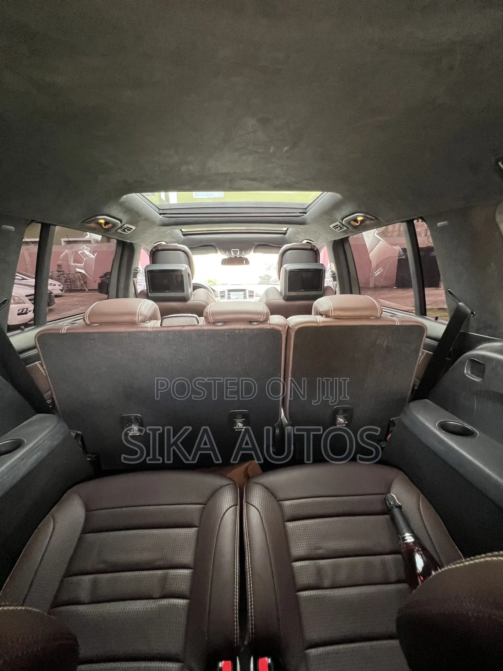 Mercedes-Benz GL-Class GL63 AMG 4dr SUV AWD (5.5L 8cyl Turbo 7A) 2015