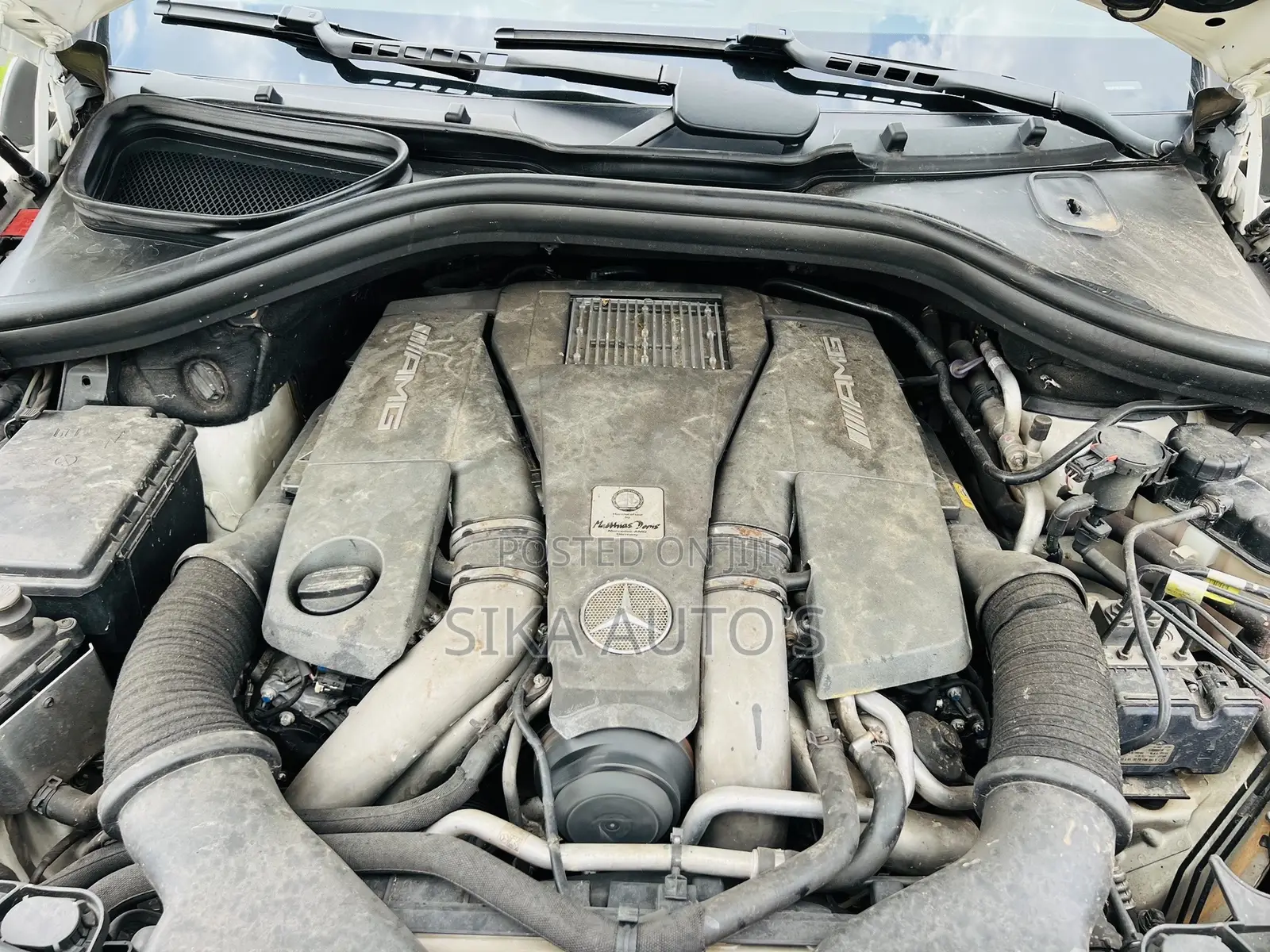 Mercedes-Benz GL-Class GL63 AMG 4dr SUV AWD (5.5L 8cyl Turbo 7A) 2015