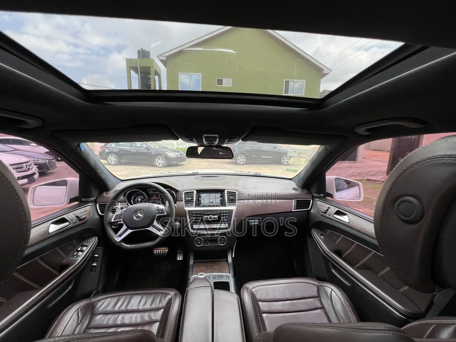 Mercedes-Benz GL-Class GL63 AMG 4dr SUV AWD (5.5L 8cyl Turbo 7A) 2015