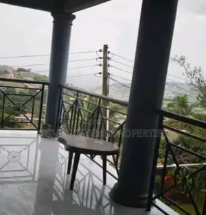 5bdrm House in Aburi for sale