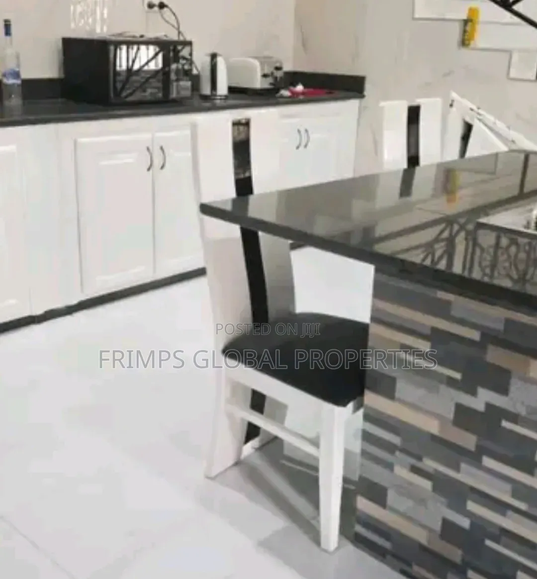 5bdrm House in Aburi for sale