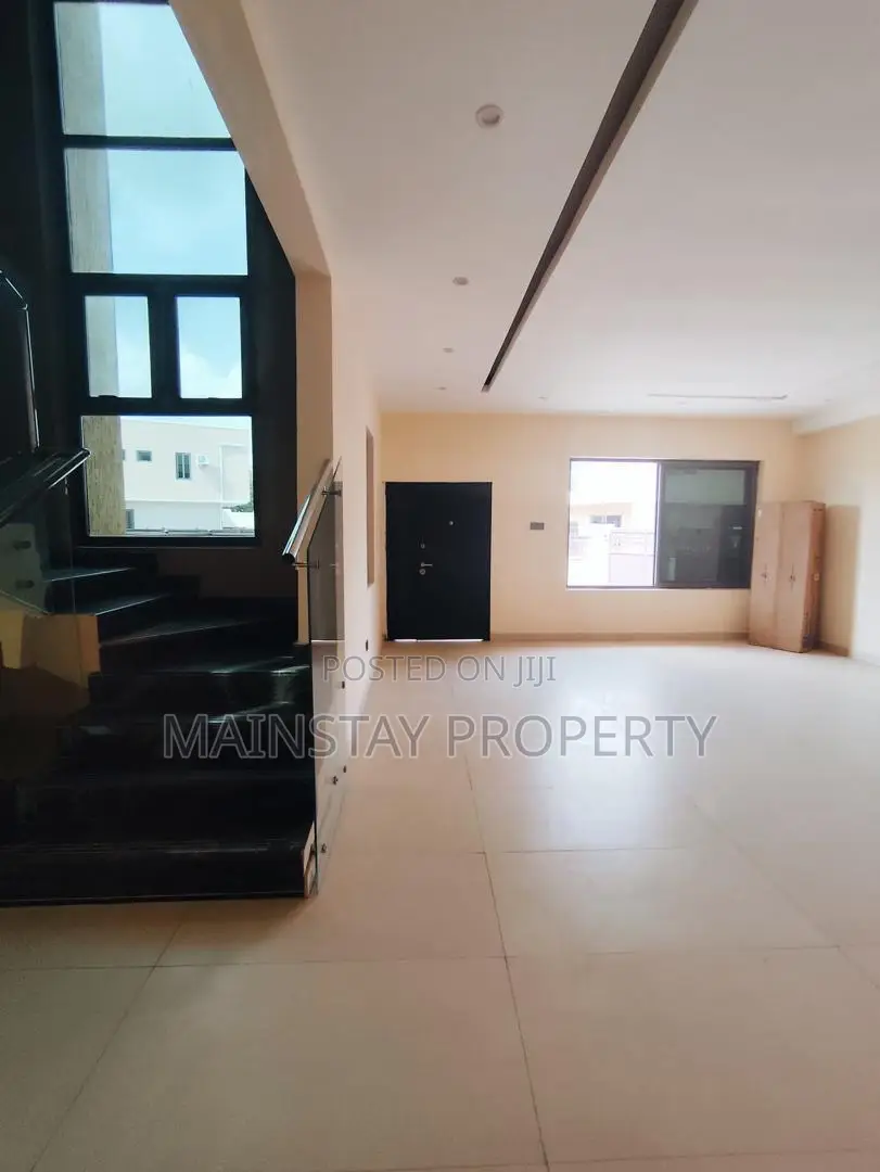 4bdrm Townhouse / Terrace in Mainstay Estates, East Legon for rent