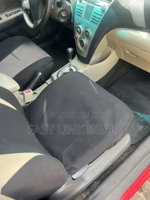 Toyota Yaris 1.5 Liftback Automatic 2009 Red
