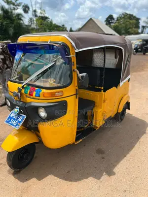 Bajaj RE 2025 Yellow