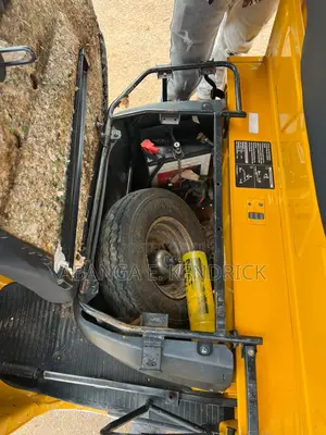 Bajaj RE 2025 Yellow