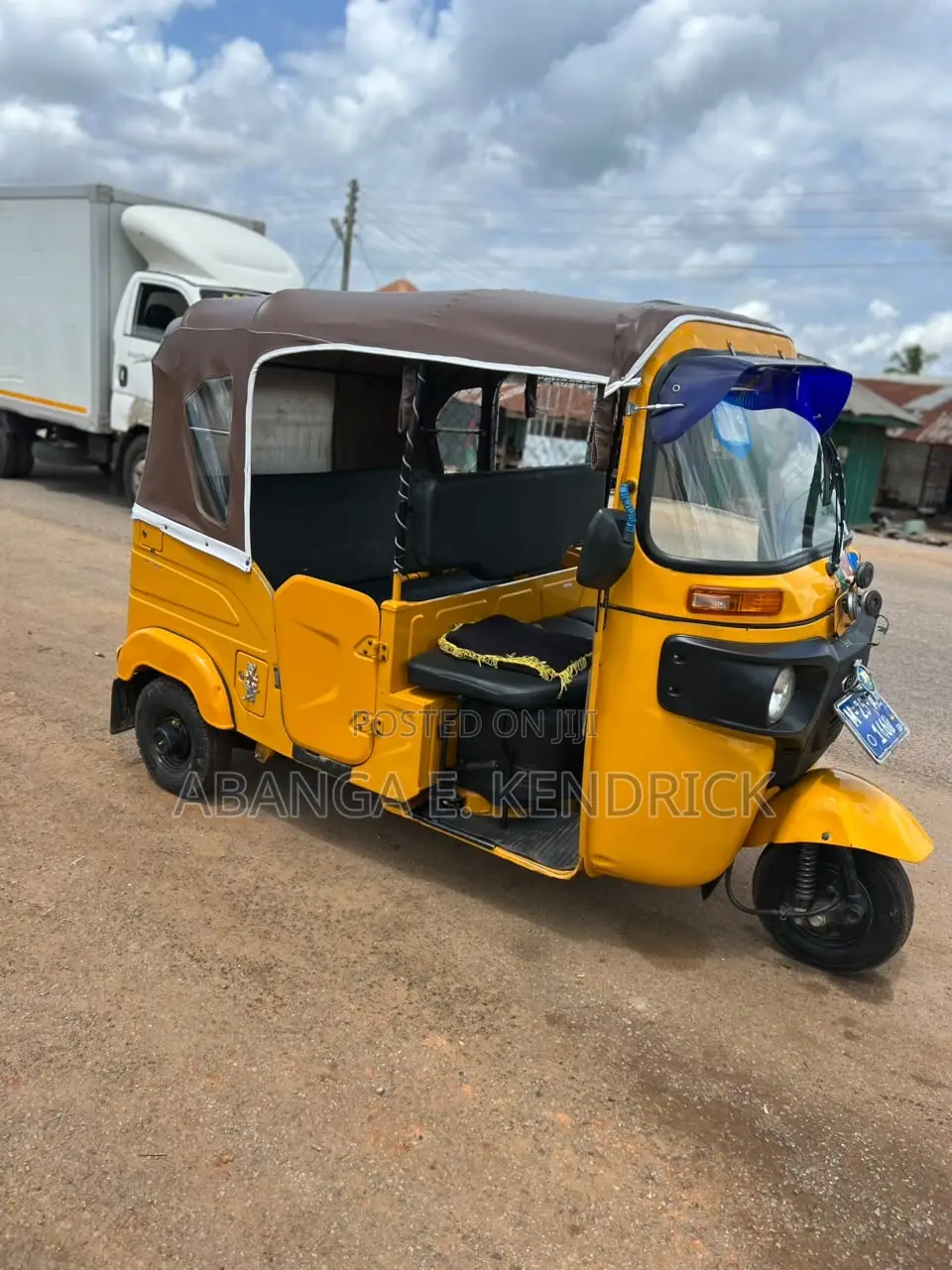 Bajaj RE 2025 Yellow