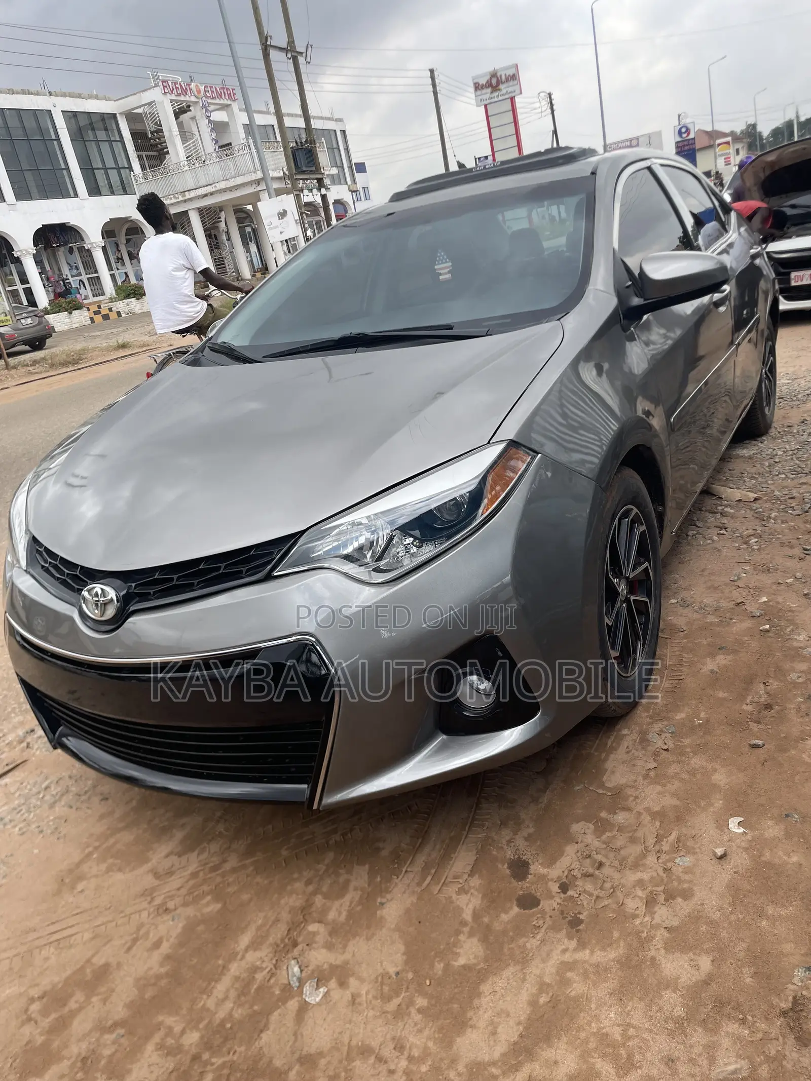 Toyota Corolla 2014 Gold