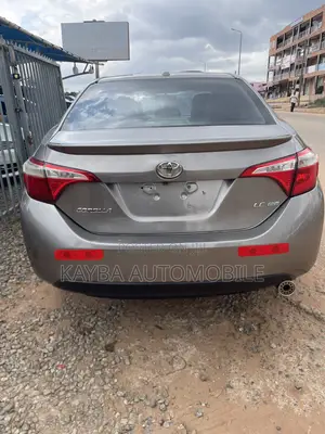 Toyota Corolla 2014 Gold