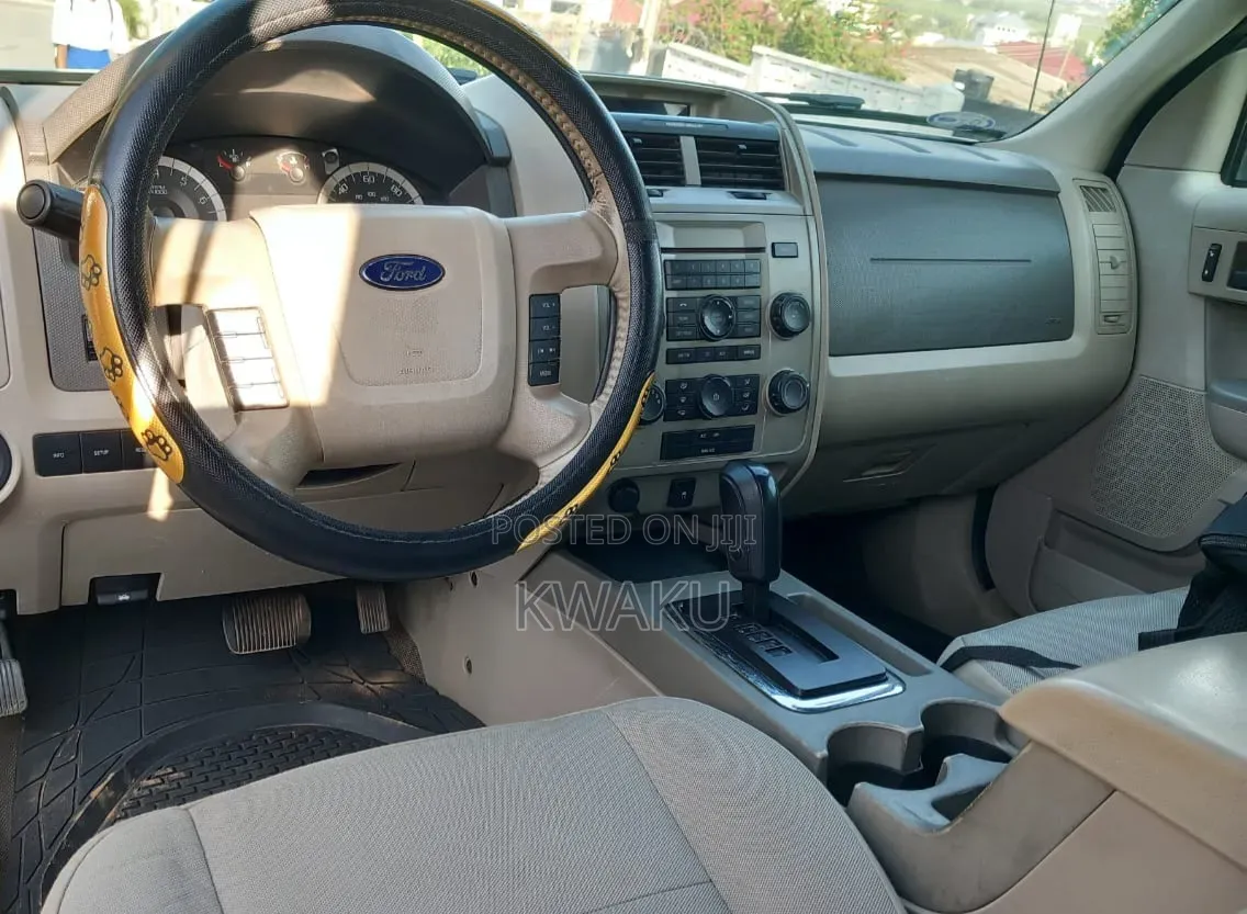 Ford Escape 2010 White