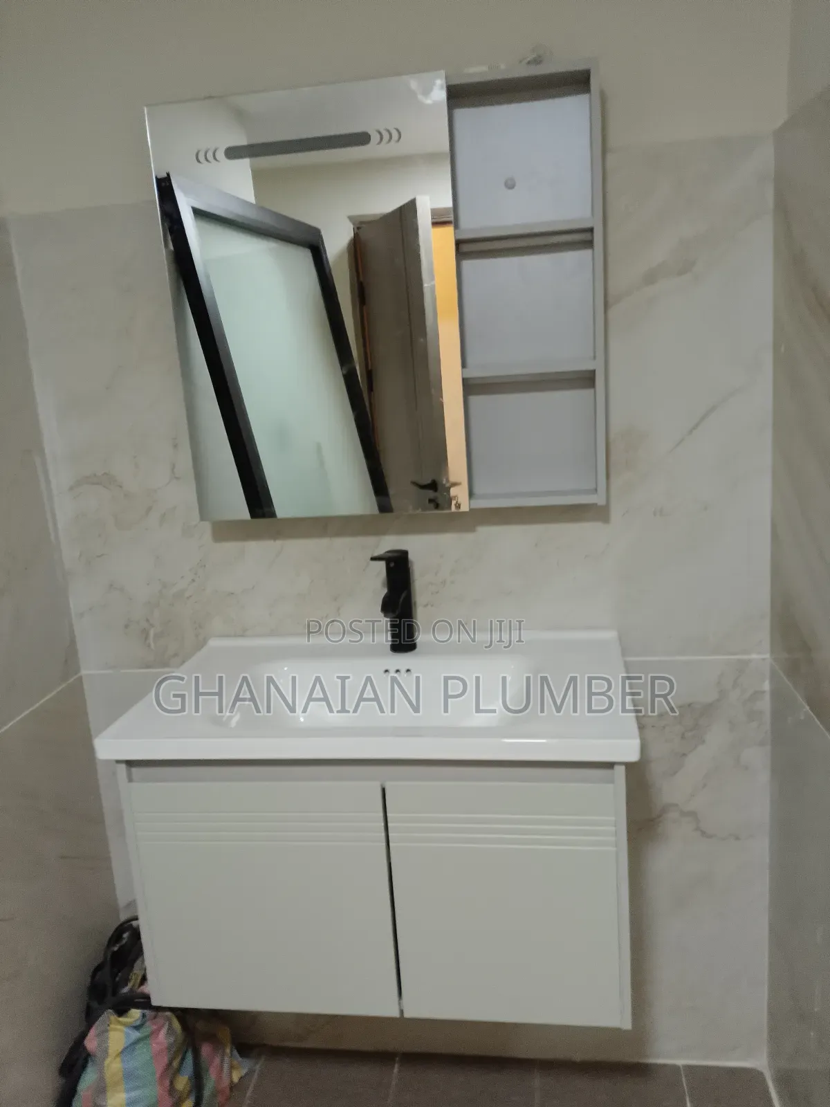Professional Plumber With Great Expertise