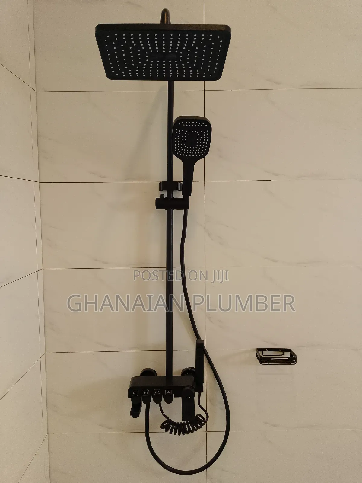 Professional Plumber With Great Expertise