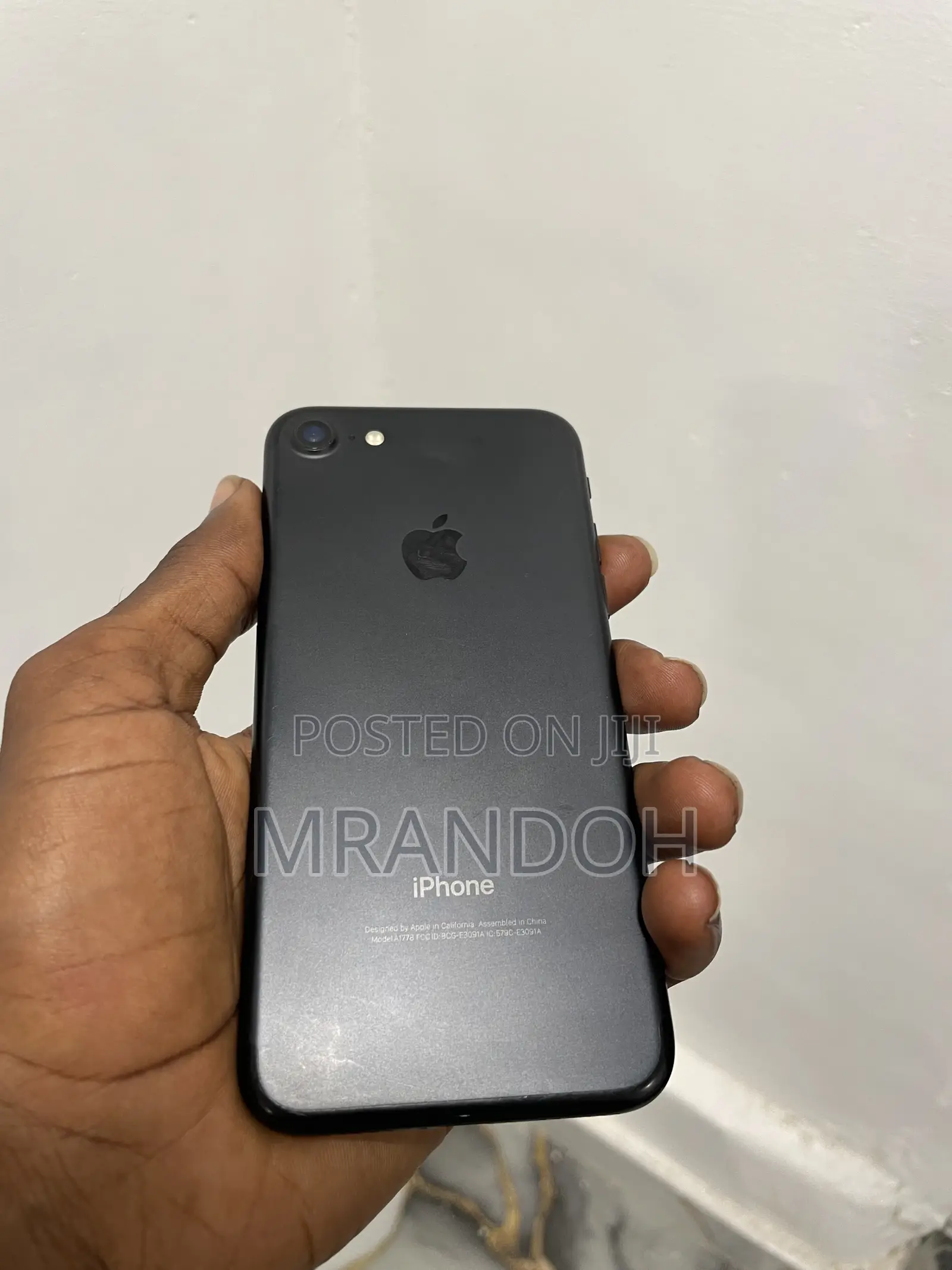 Apple iPhone 7 32 GB Black