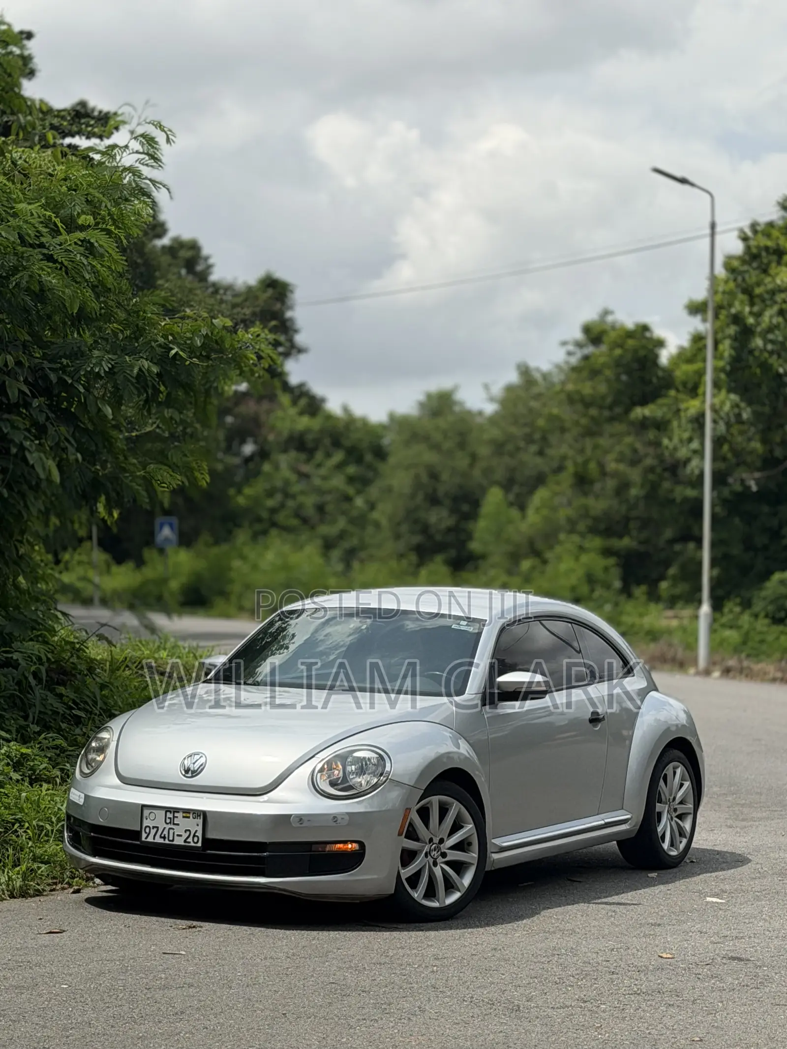 Volkswagen Beetle 1.8T 2dr Hatchback (1.8L 4cyl Turbo 5M) 2015 Gray