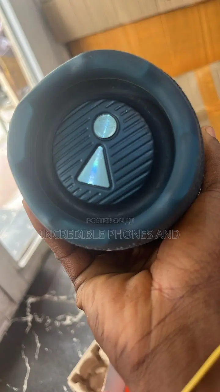 JBL Charge 6 Used