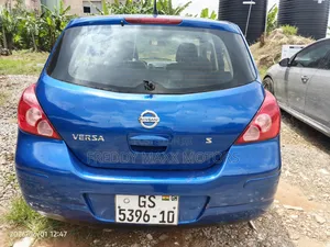 Nissan Versa 2007 Blue