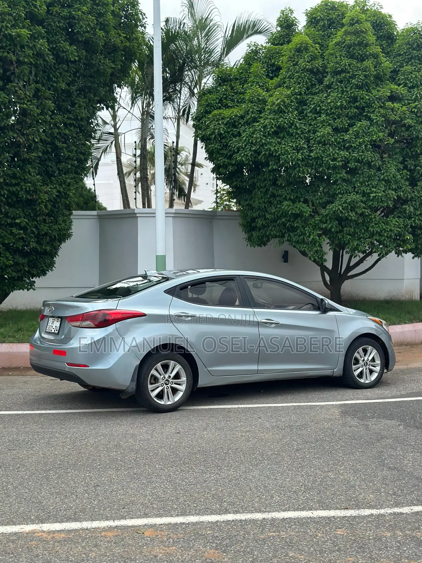 Hyundai Elantra Limited Sedan FWD (1.8L 4cyl 6A) 2016 Teal